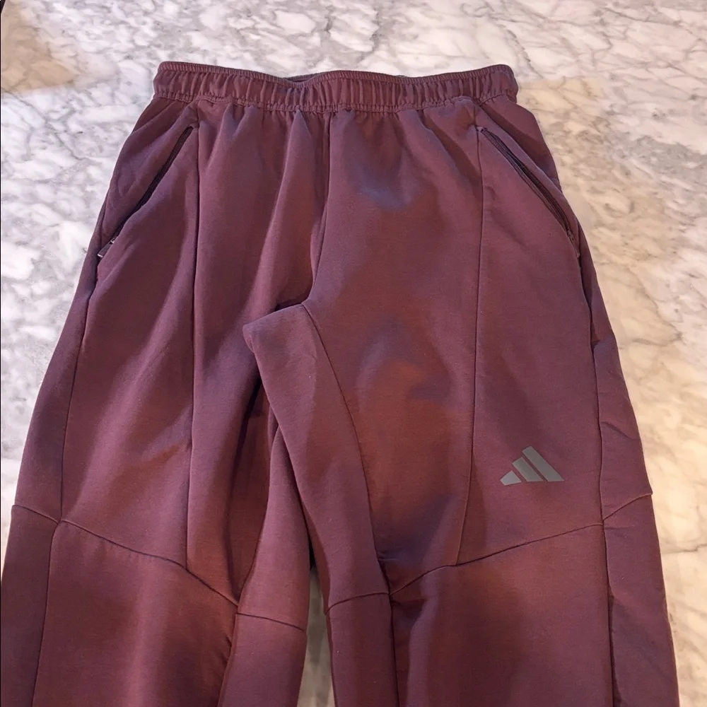 Adidas men’s D4T knit pant, maroon, small